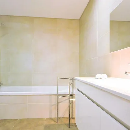 Bonita Moradia Contemporanea Com Piscina Privada Joao Bragal de Baixo