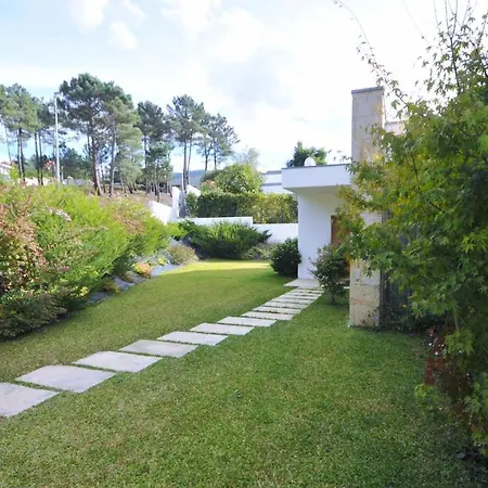 Bonita Moradia Contemporanea Com Piscina Privada Villa *